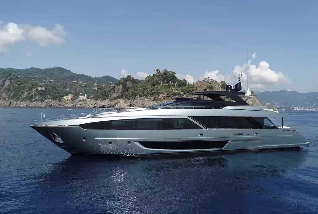 丽娃Riva 110